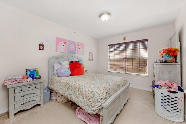 3437 Wasatch Range Loop, Bellview, FL 32526