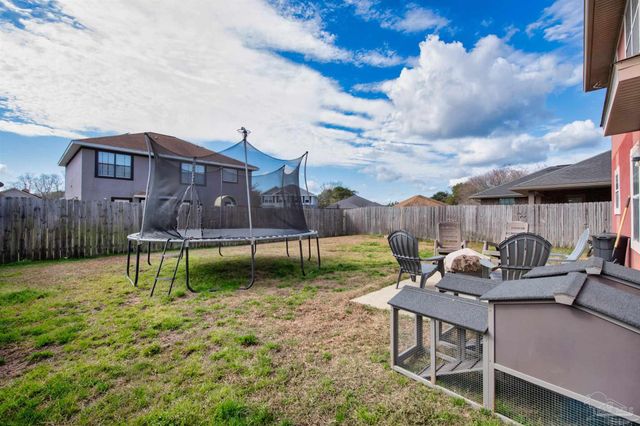 3437 Wasatch Range Loop, Bellview, FL 32526