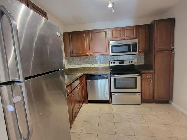 2539 NW 49 Terrace 703, Coconut Creek, FL 33073