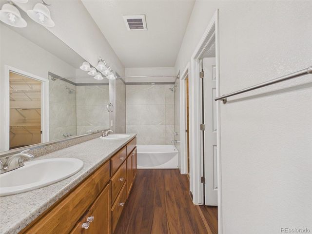 2792 Fairway Pointe Dr, Erie, CO 80516