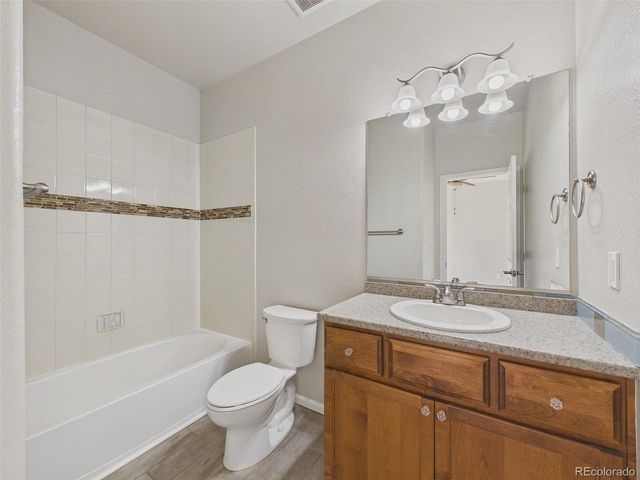 2792 Fairway Pointe Dr, Erie, CO 80516