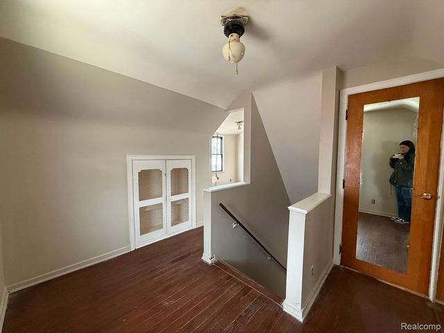 20231 Moross Road, Detroit, MI 48224