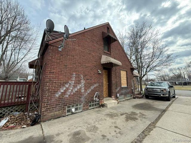 20231 Moross Road, Detroit, MI 48224
