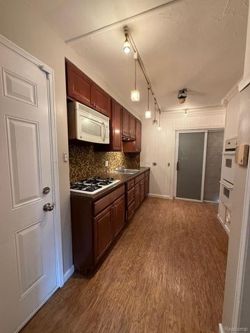 20231 Moross Road, Detroit, MI 48224