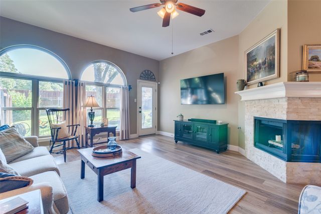 2201 Indian Trail, Rowlett, TX 75088