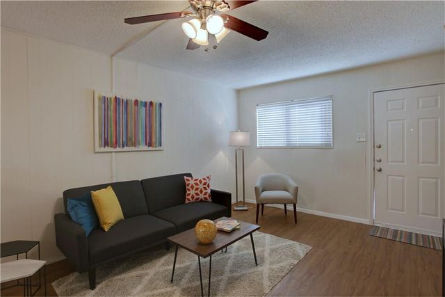 816 W North Loop BLVD 119, Austin, TX 78756