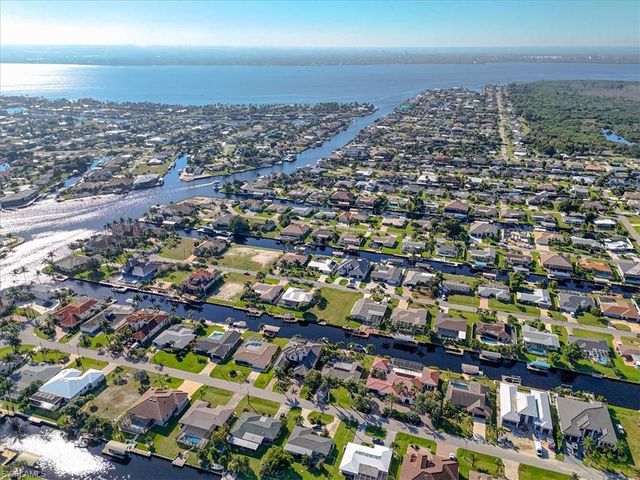 150 SW 53rd ST, Cape Coral, FL 33914