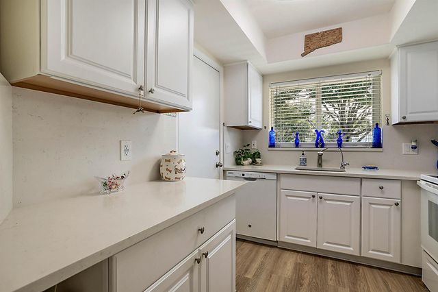 331 Tequesta Drive 110, Tequesta, FL 33469