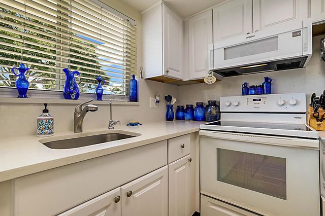 331 Tequesta Drive 110, Tequesta, FL 33469