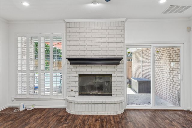 7011 Gunston Lane, Arlington, TX 76017