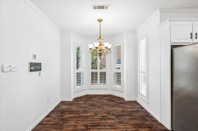 7011 Gunston Lane, Arlington, TX 76017