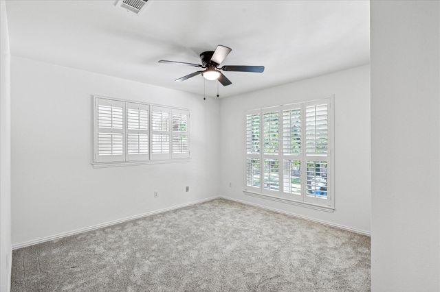 7011 Gunston Lane, Arlington, TX 76017