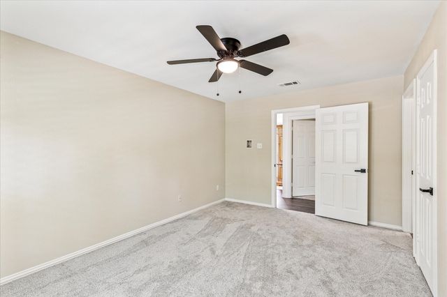 7011 Gunston Lane, Arlington, TX 76017