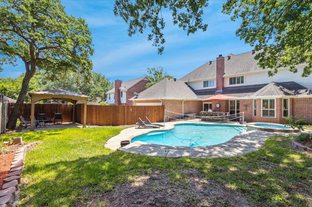 7011 Gunston Lane, Arlington, TX 76017