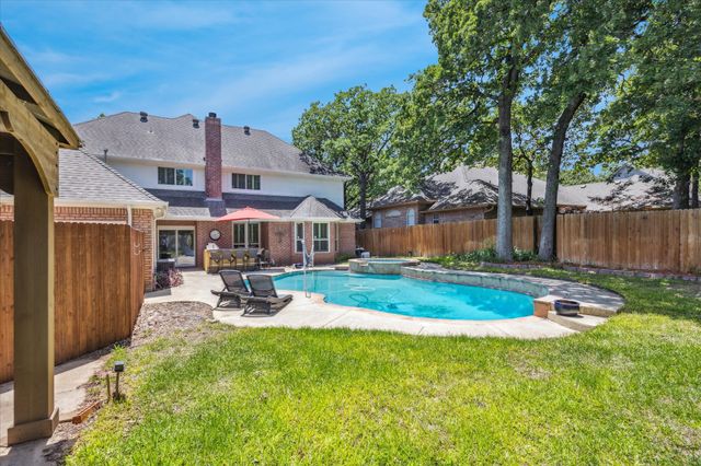 7011 Gunston Lane, Arlington, TX 76017