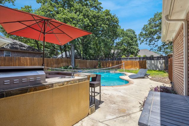 7011 Gunston Lane, Arlington, TX 76017