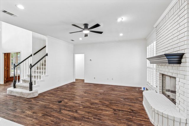 7011 Gunston Lane, Arlington, TX 76017