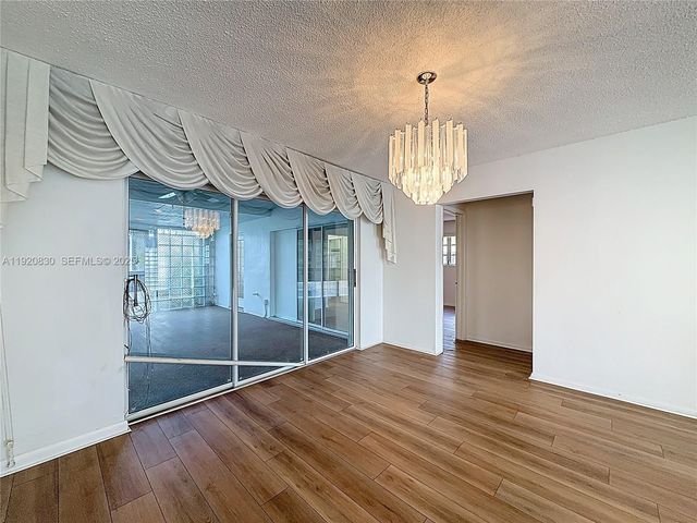 7541 Embassy Blvd, Miramar, FL 33023