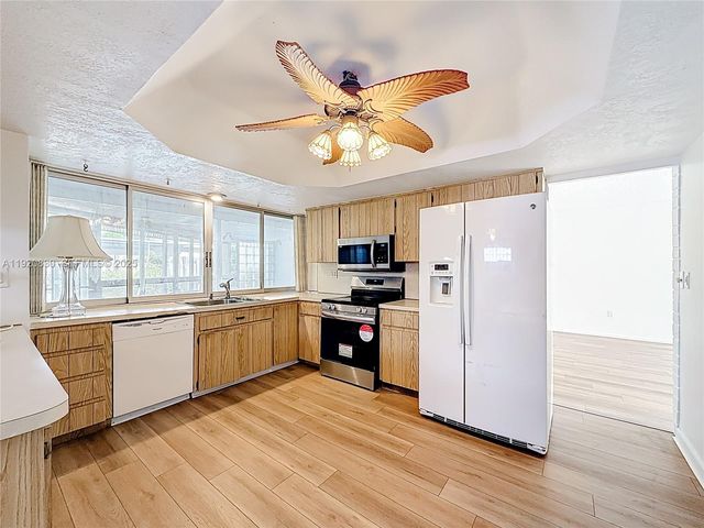 7541 Embassy Blvd, Miramar, FL 33023