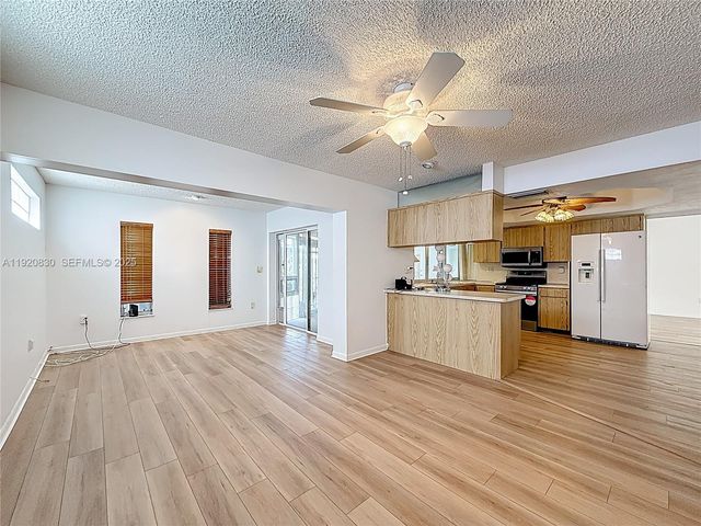 7541 Embassy Blvd, Miramar, FL 33023