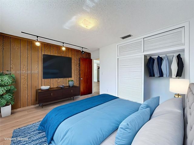 7541 Embassy Blvd, Miramar, FL 33023