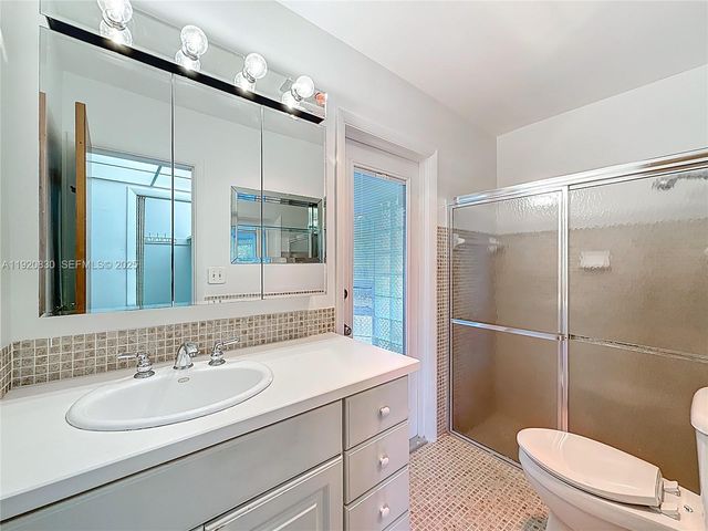 7541 Embassy Blvd, Miramar, FL 33023