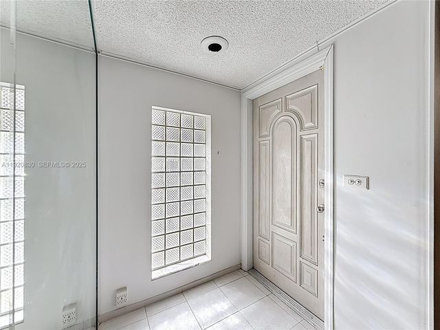 7541 Embassy Blvd, Miramar, FL 33023