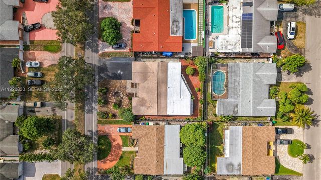 7541 Embassy Blvd, Miramar, FL 33023