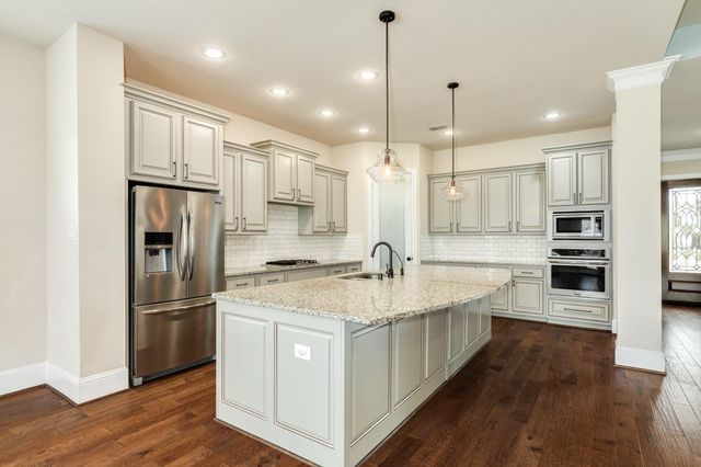 10114 Da Vinci Court, Iowa Colony, TX 77583