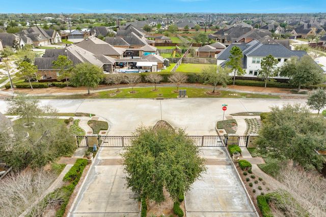 10114 Da Vinci Court, Iowa Colony, TX 77583