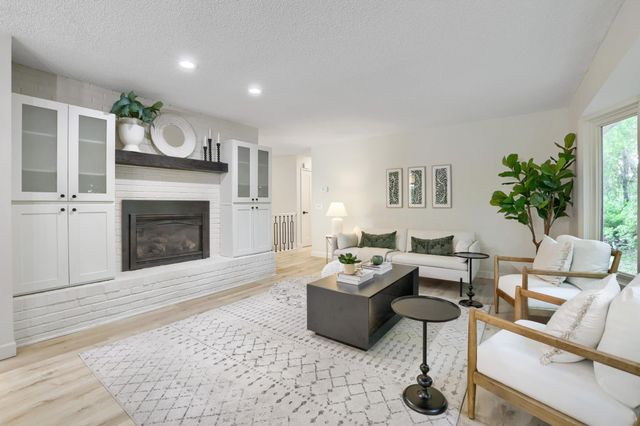8100 Rhode Island Circle, Bloomington, MN 55438