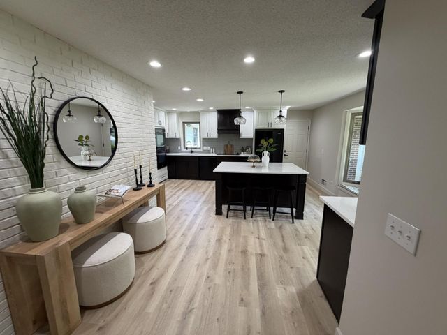 8100 Rhode Island Circle, Bloomington, MN 55438