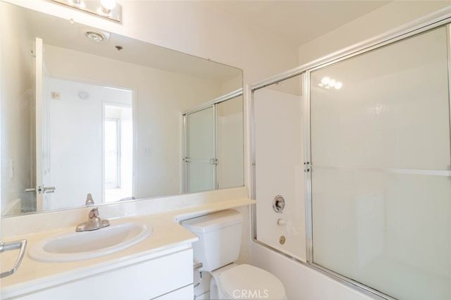 19350 Sherman Way 210, Reseda, CA 91335