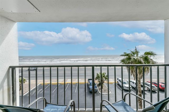 7310 Seawall Boulevard 402, Galveston, TX 77551
