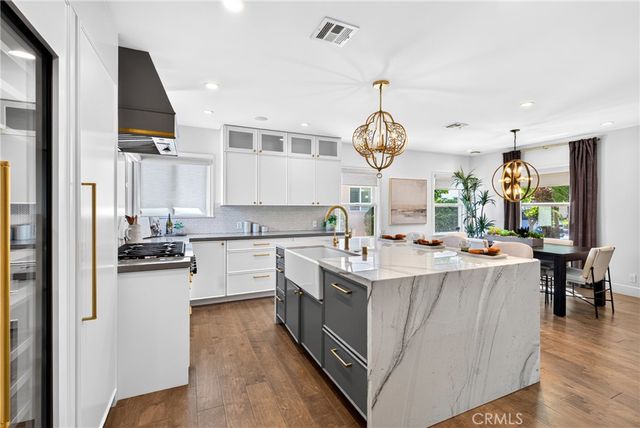 3934 N Marshall Way N, Long Beach, CA 90807