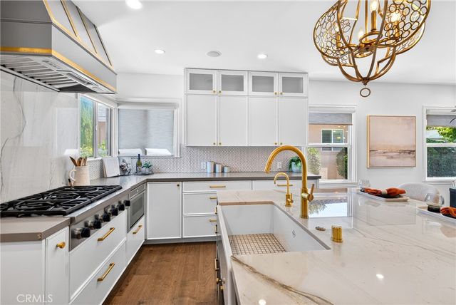 3934 N Marshall Way N, Long Beach, CA 90807