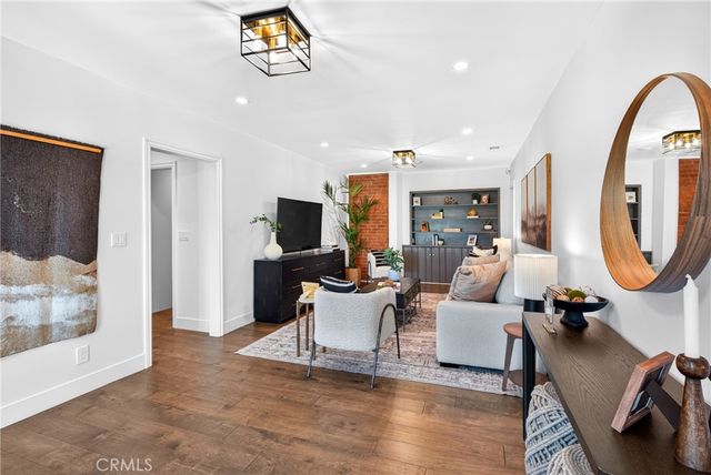3934 N Marshall Way N, Long Beach, CA 90807