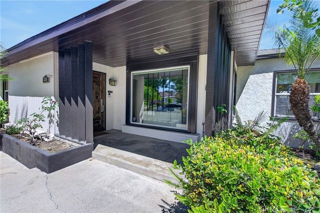 3934 N Marshall Way N, Long Beach, CA 90807