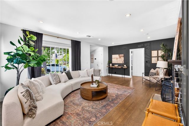 3934 N Marshall Way N, Long Beach, CA 90807