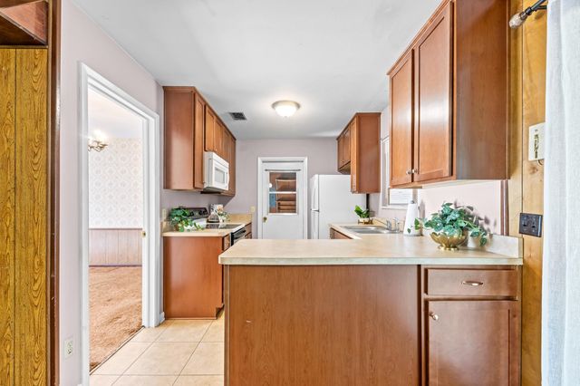 1811 Medart Drive, Tallahassee, FL 32303