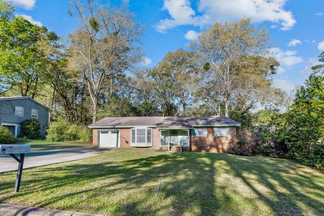 1811 Medart Drive, Tallahassee, FL 32303