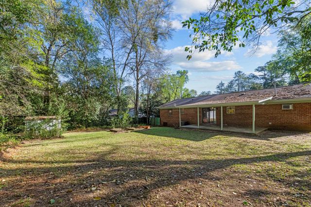 1811 Medart Drive, Tallahassee, FL 32303