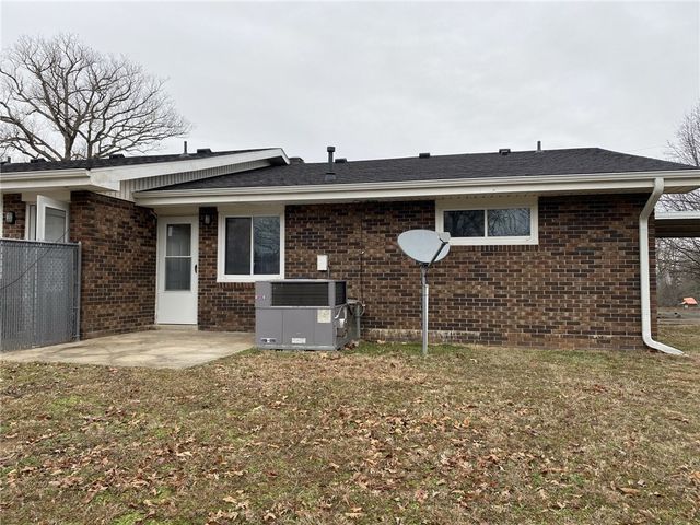 14901 Dutchmans Drive, Rogers, AR 72756