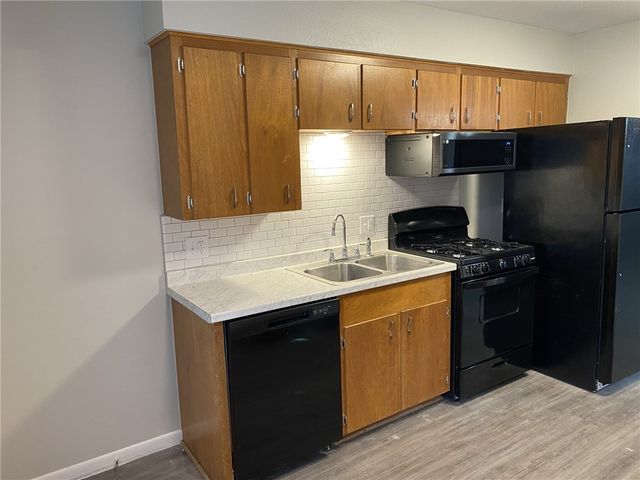 14901 Dutchmans Drive, Rogers, AR 72756