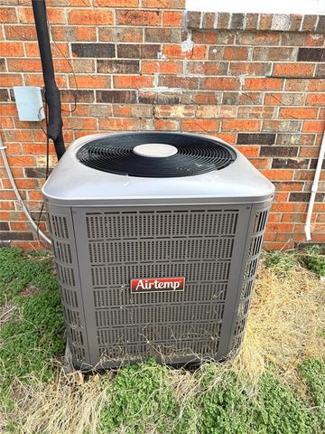 915 E Hill Street, Oklahoma City, OK 73105