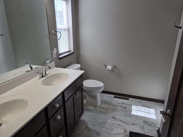 2914 Mizuna Drive, Fitchburg, WI 53711