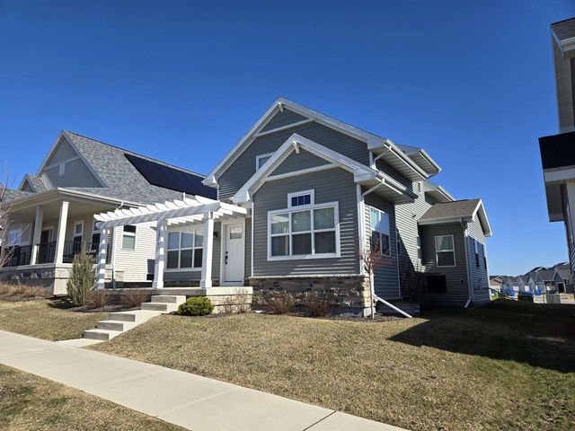 2914 Mizuna Drive, Fitchburg, WI 53711