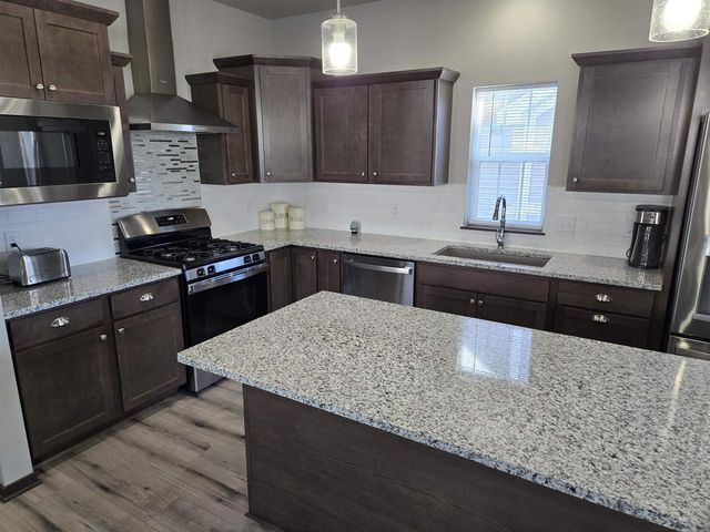 2914 Mizuna Drive, Fitchburg, WI 53711