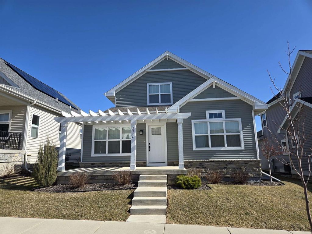 2914 Mizuna Drive, Fitchburg, WI 53711