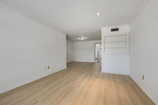 7225 Beechnut Street D, Houston, TX 77074